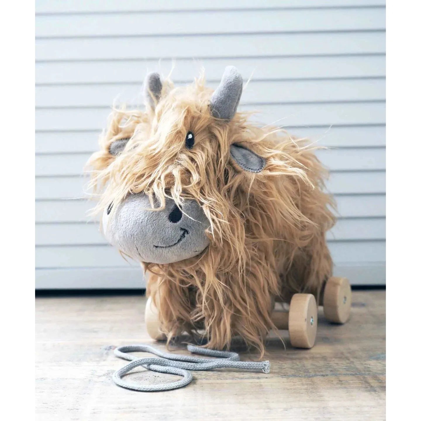 Hubert Highland Cow Pull Along Toy